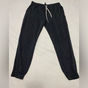 Vuori jogger pants size medium